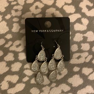New York and Company earnings